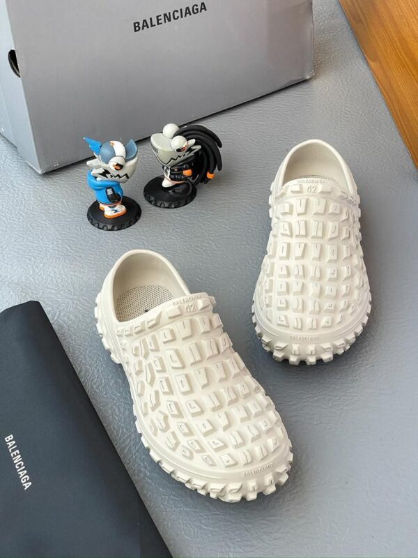 BALENCIAGA  CROCS COVERED HARD SILICONE RUBBER