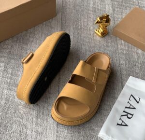 ZARA Flat sole slides